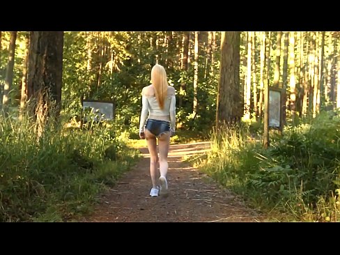 ❤️ Una bella dona es mou lentament, no un vídeo nu ❤️ Sexe al ca.xxxdl.ru ❌️
